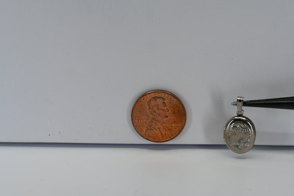 Sterling Silver Oval Locket Pendant