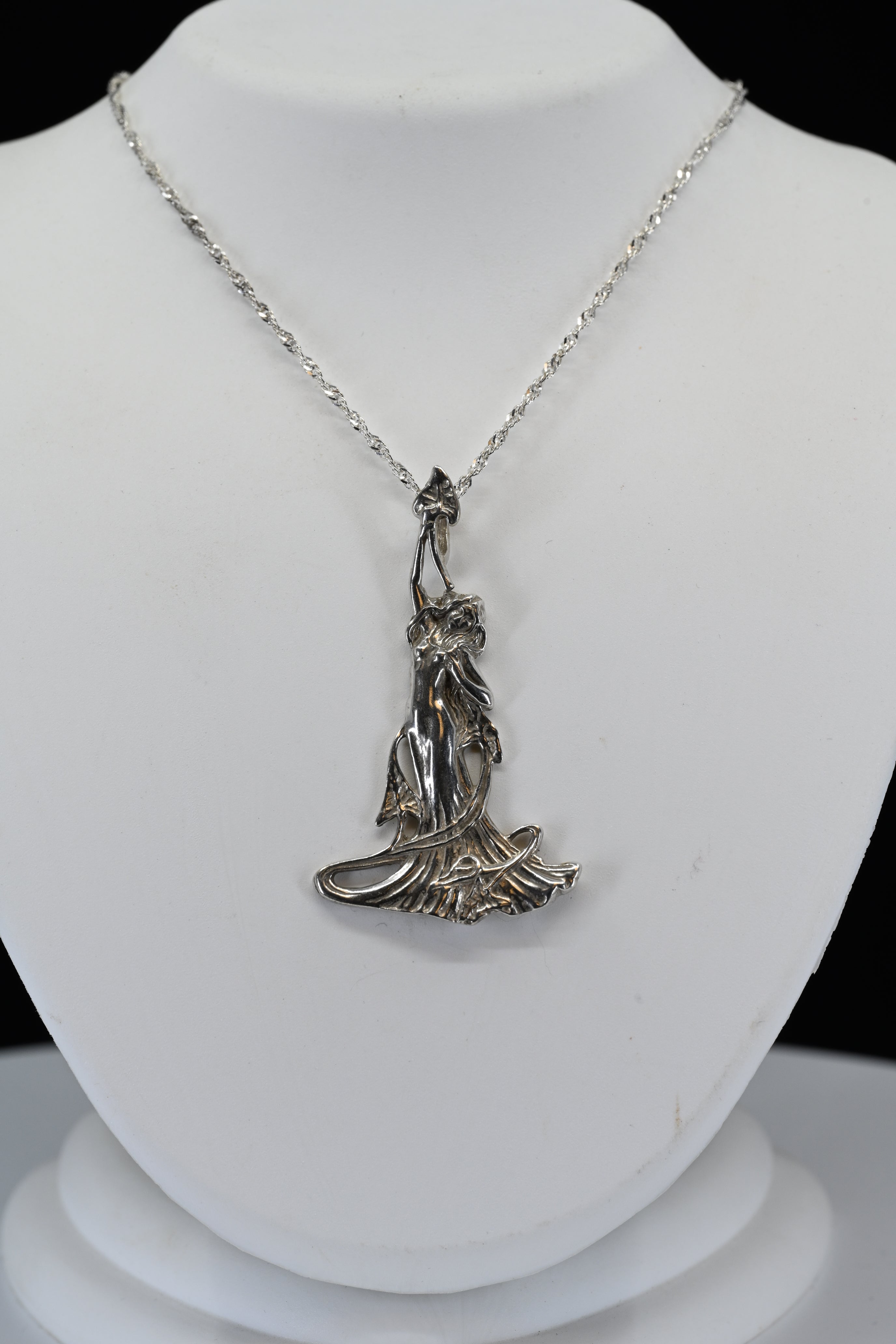 Sterling Silver Fairy Queen Necklace