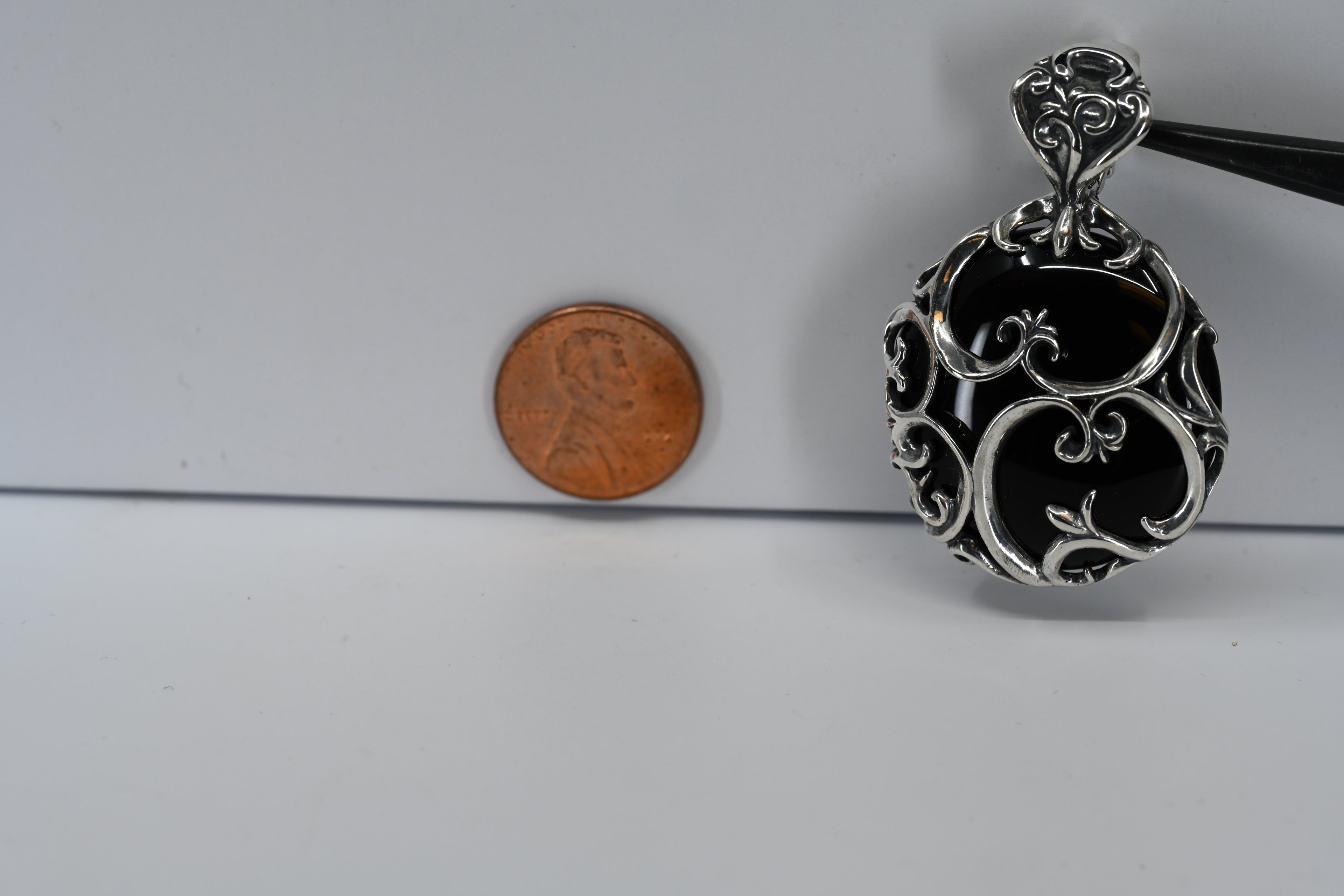 Sterling Silver Round Black Stone Floral Peral Enhancer