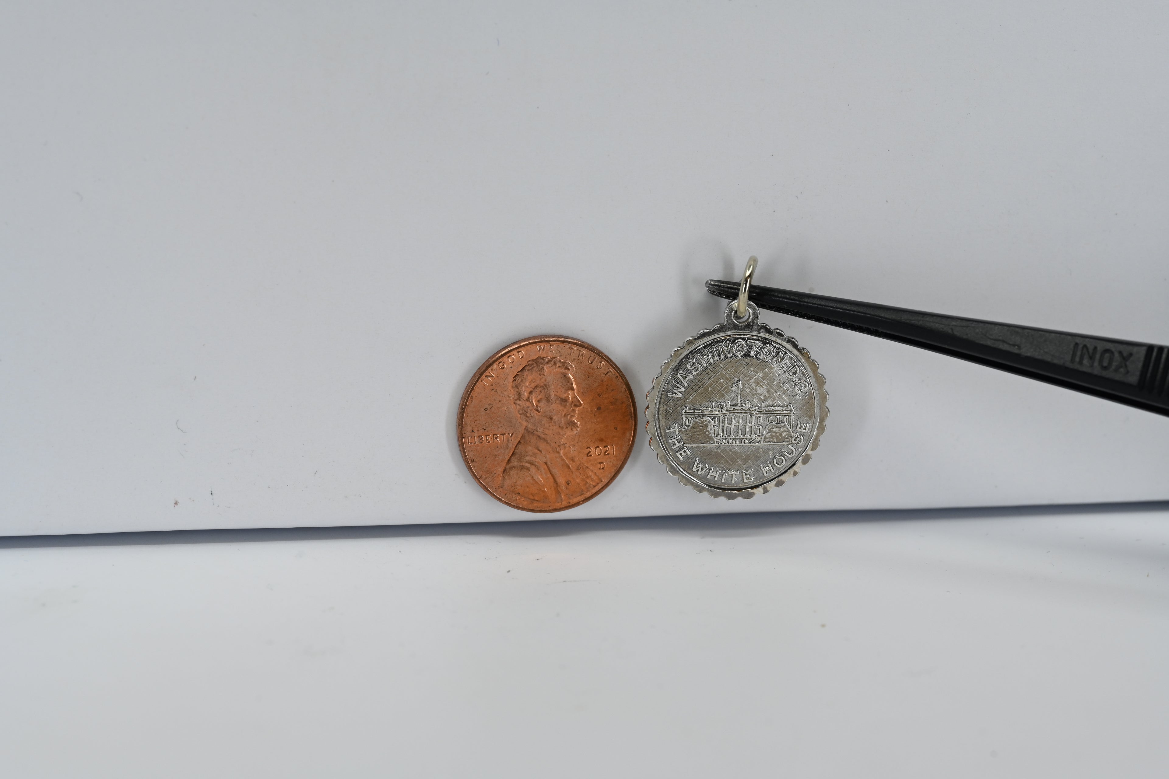Sterling Silver Round Washington White House Charm