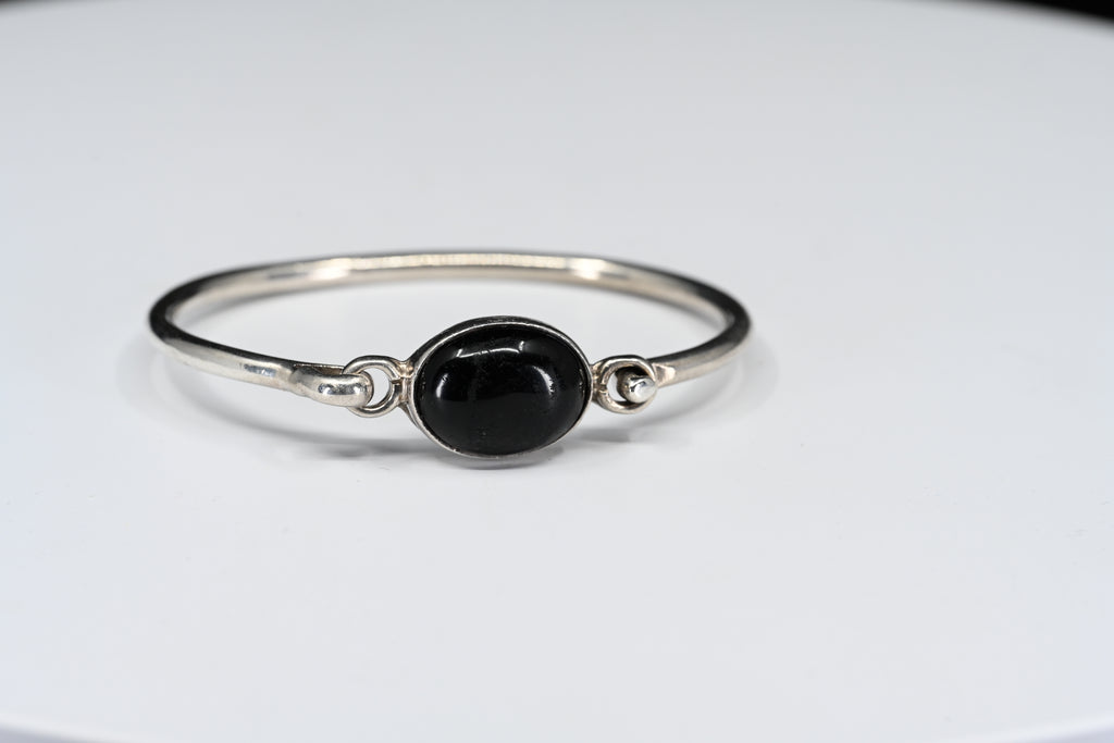 Sterling Silver Oval Black  Cabochon Stone Hinged Bracelet