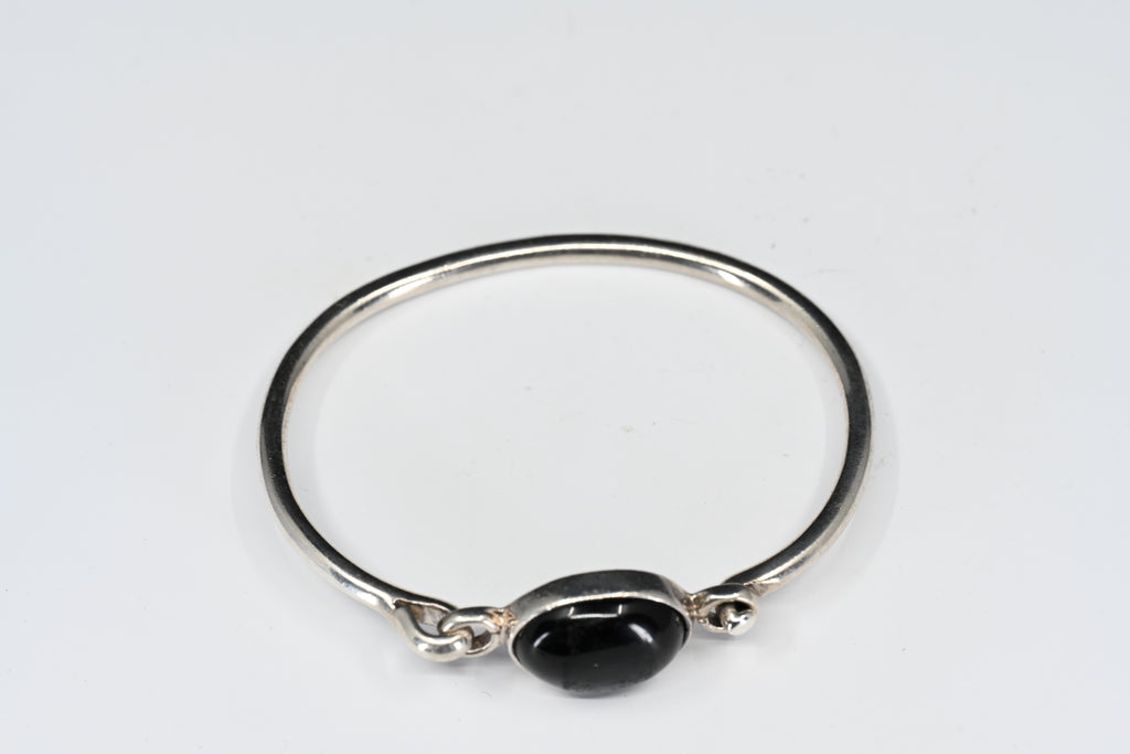 Sterling Silver Oval Black  Cabochon Stone Hinged Bracelet