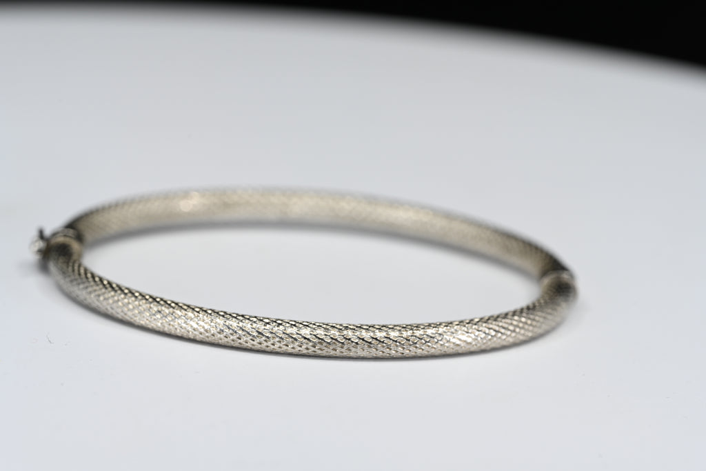 Sterling Silver Mesh Look Hinged Bangle Bracelet