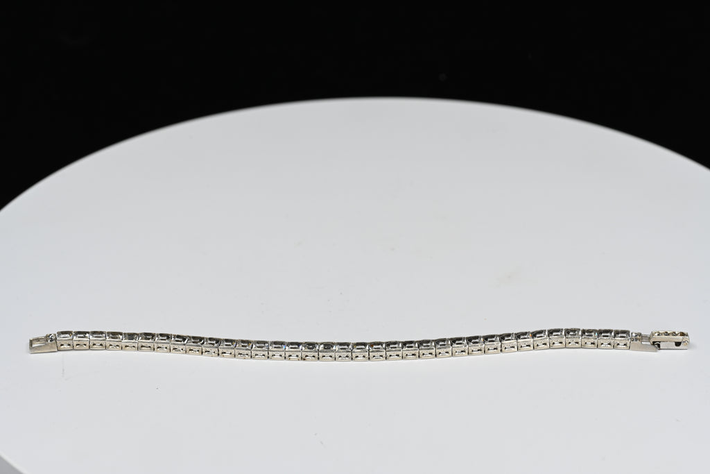 Sterling Silver Princess Cut  Colorless Stone Fold Over Clasp Tennis  Bracelet