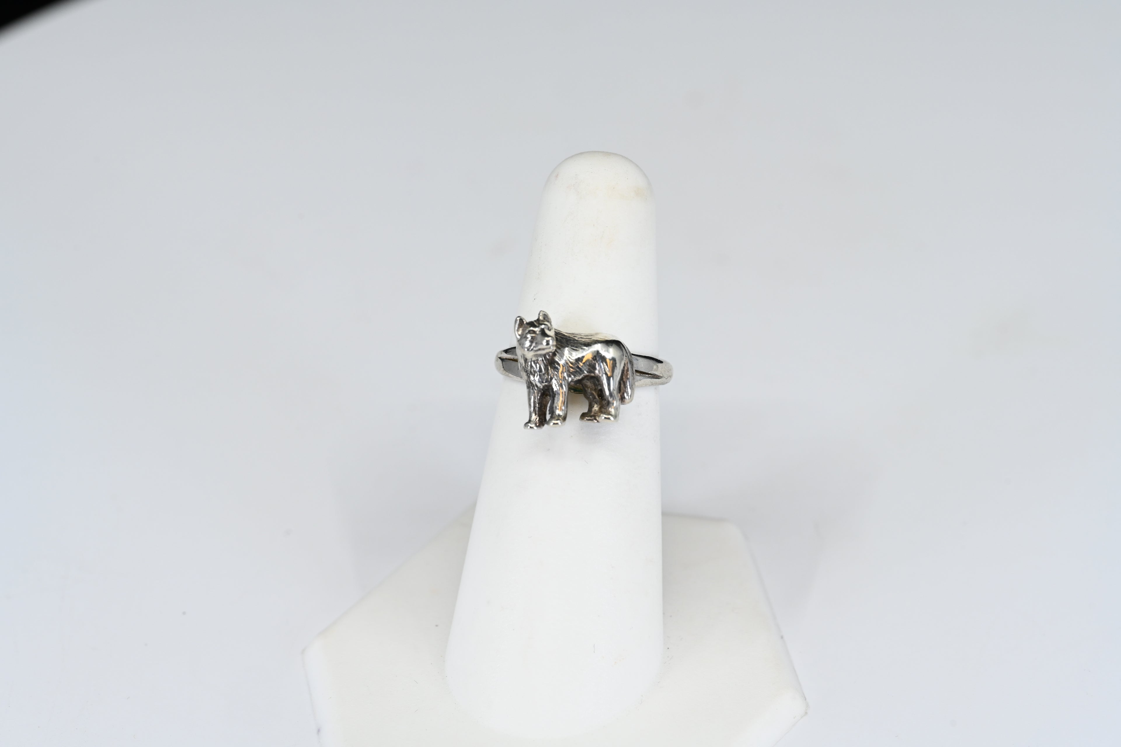 Sterling Silver Wolf Ring