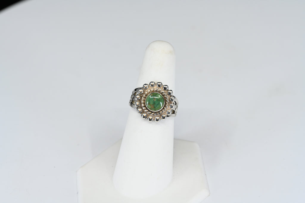 Sterling Silver Round Cabochon Cut Green Stone  Ring