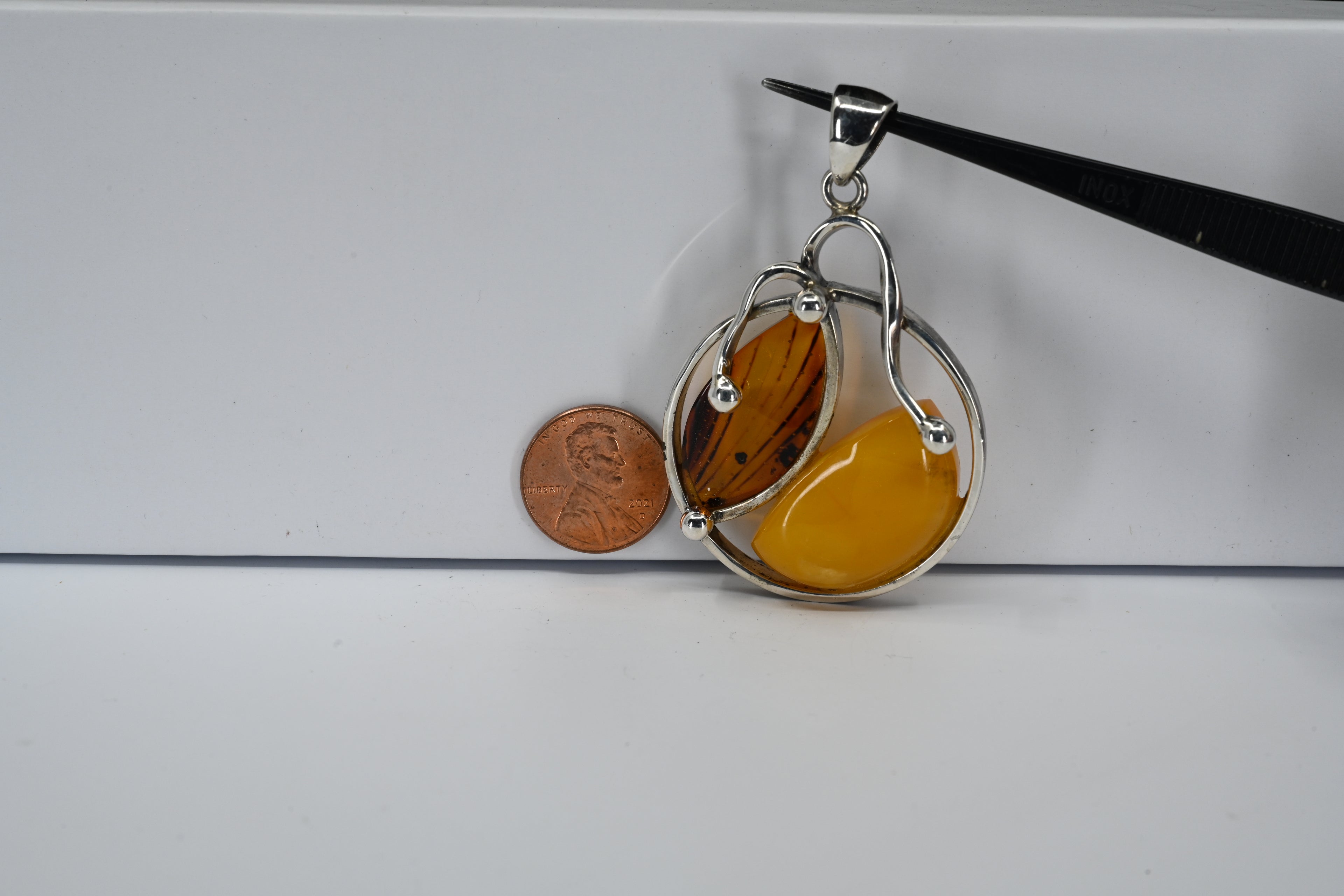 Sterling Silver Amber/Copal Circle Pendant